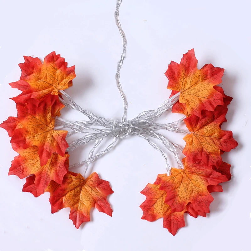 Guirlande lumineuse LED à feuilles d’érable – 2, 3 ou 6 m