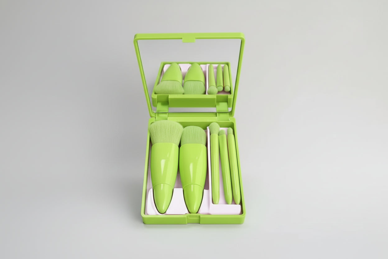 Ensemble de pinceaux de maquillage avec miroir
